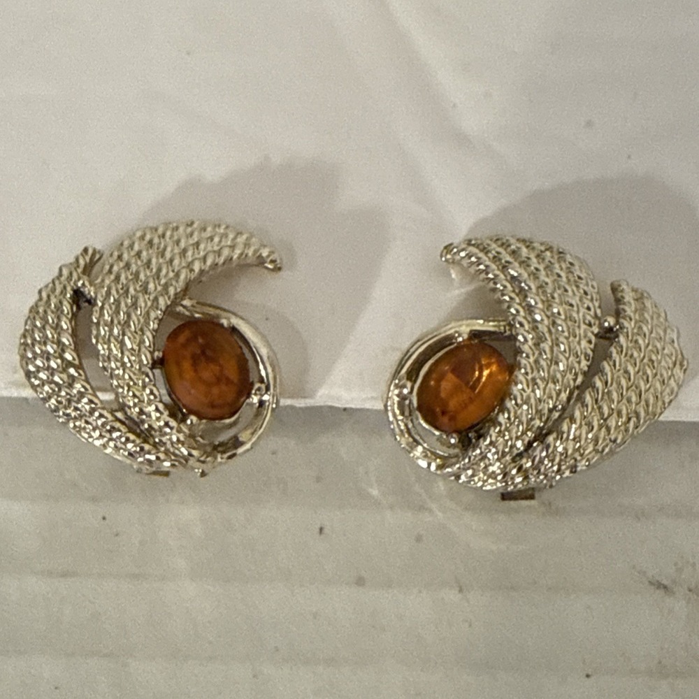 Vtg Napier Style Gold-Tone Clip-On Earrings-Textured &‎ Oval Faux-Citrine Stone